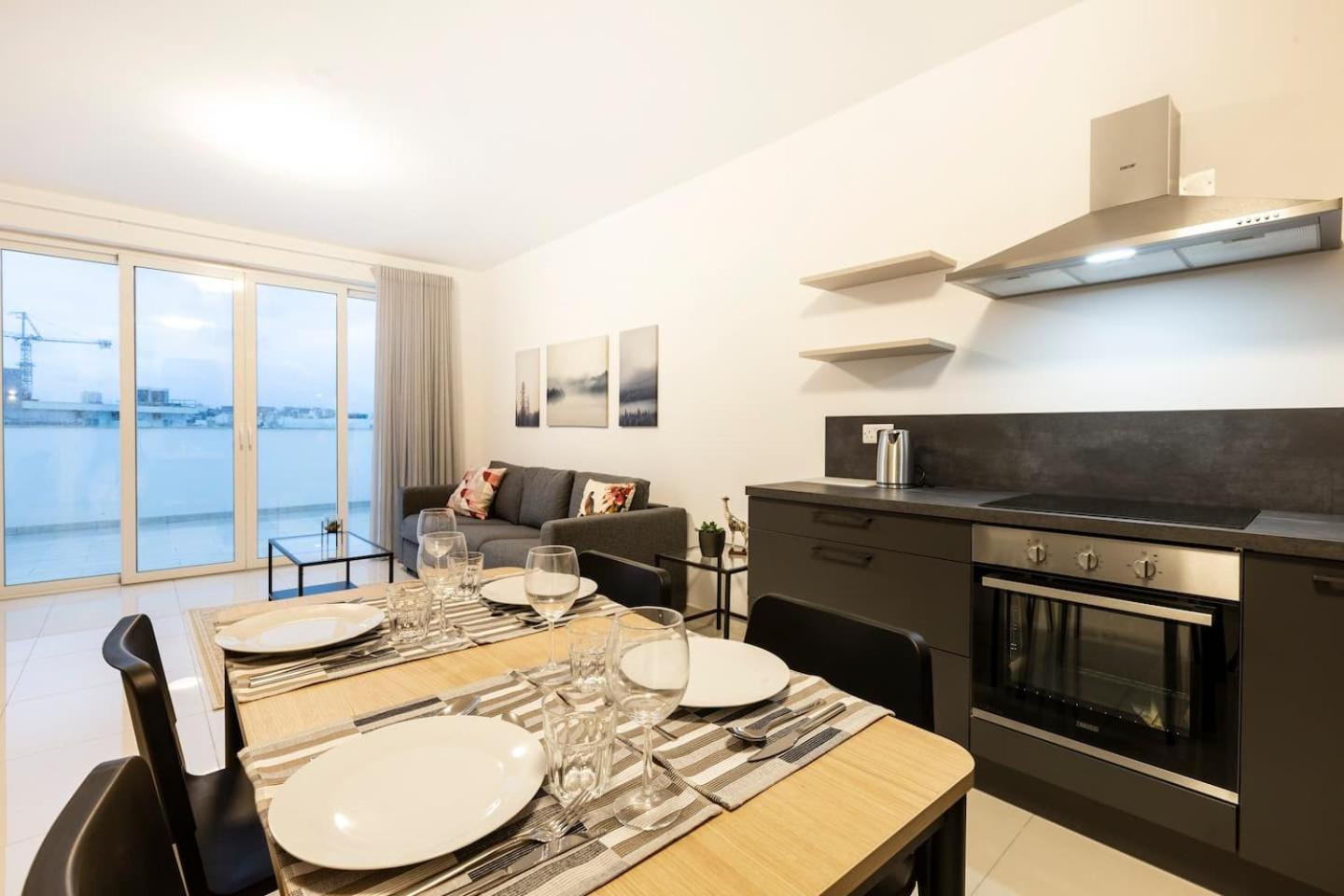Beautiful Central Penthouse 1Br Ta Xbiex Exteriér fotografie