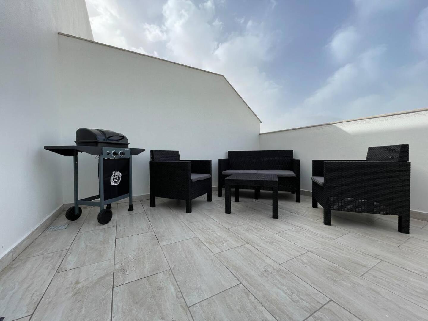 Beautiful Central Penthouse 1Br Ta Xbiex Exteriér fotografie